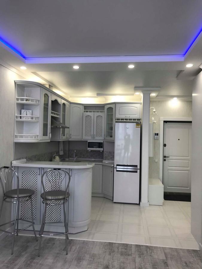 Luxe Apartment On Drahomanova Kiev Esterno foto